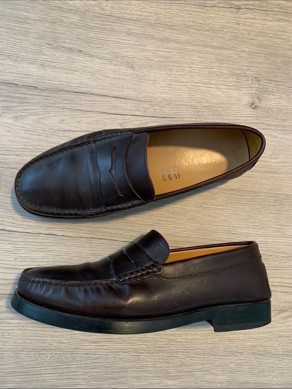 Tod’s Classic Men's Leather Penny Loafers - Brown size 9